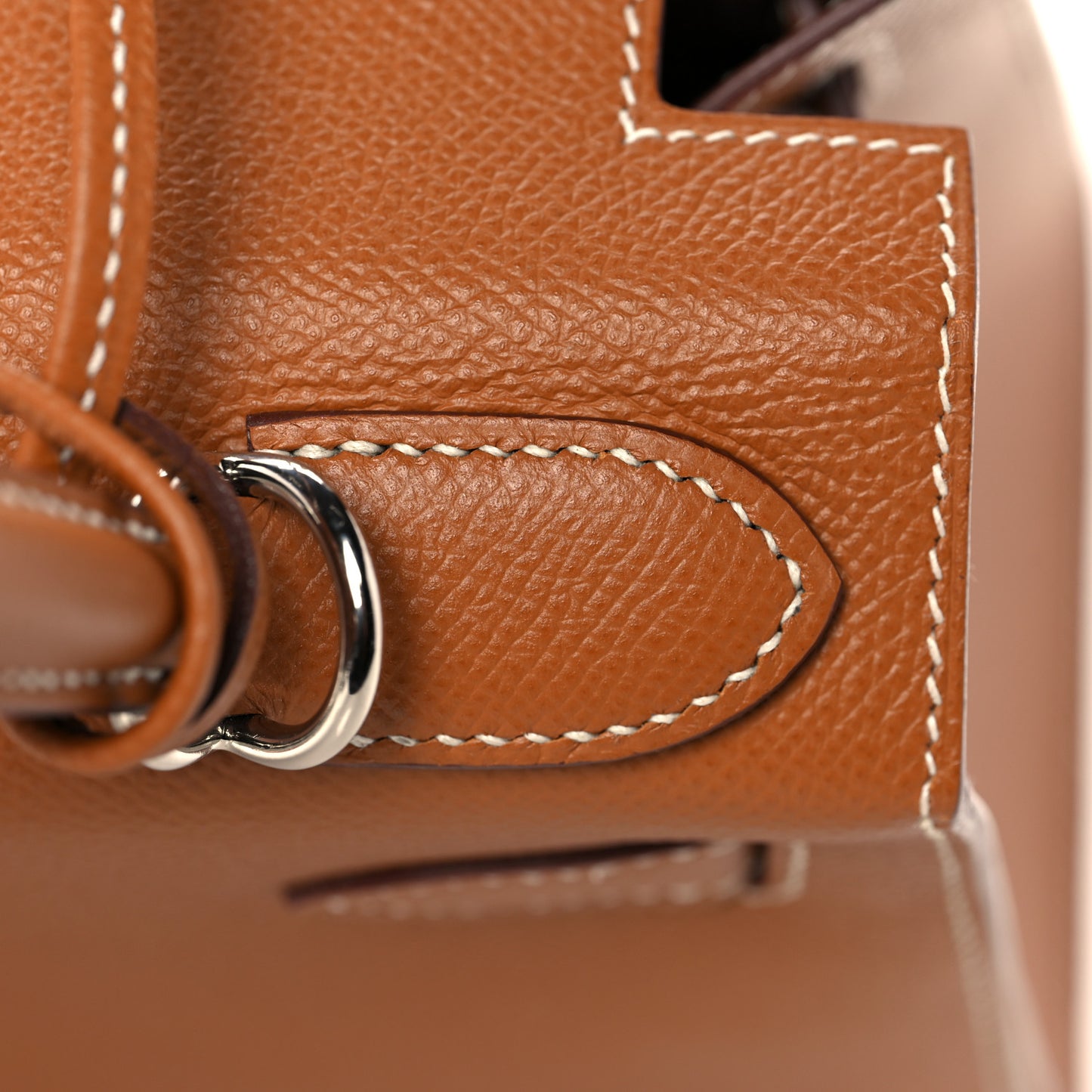 Epsom Kelly Sellier 28 Gold