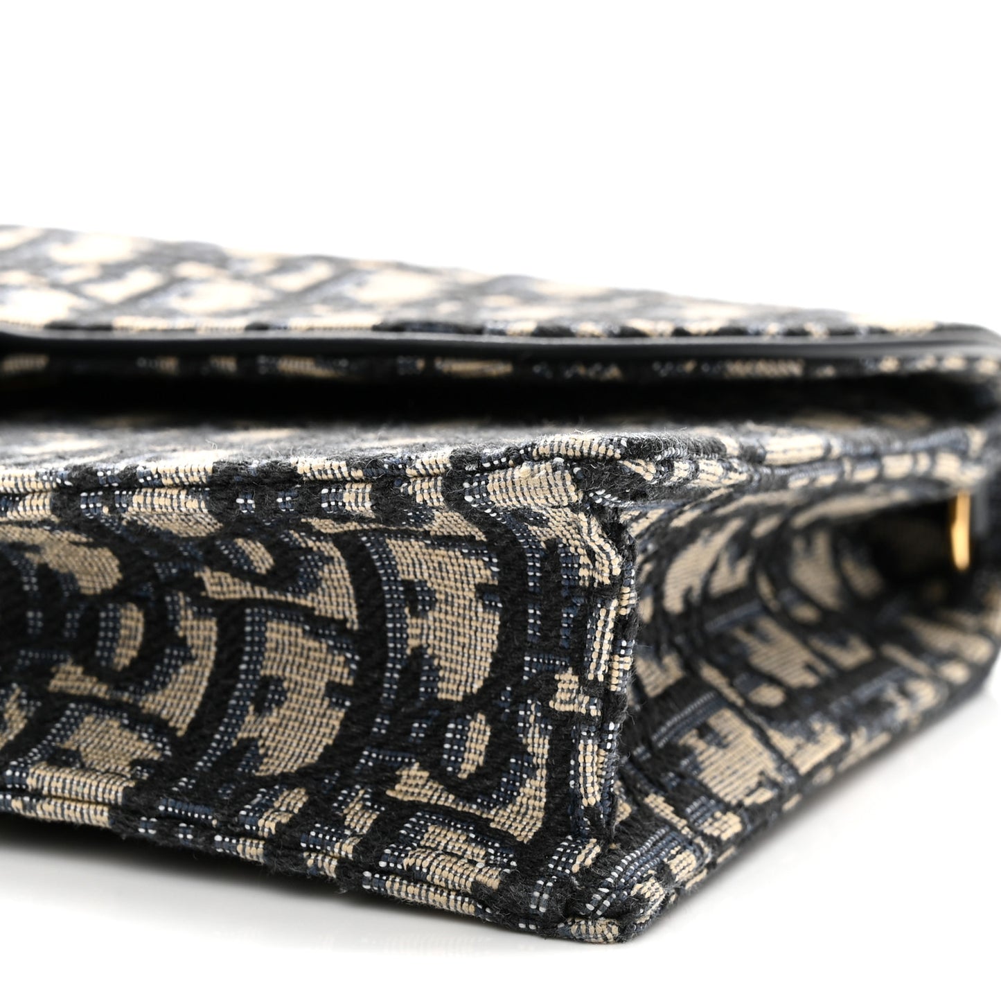 Oblique Saddle Chain Pouch Blue