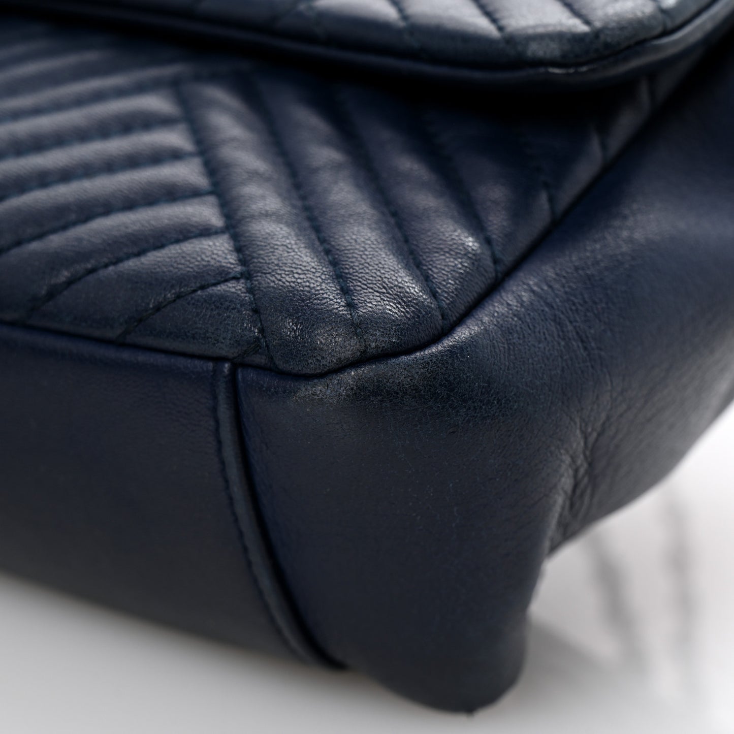 Lambskin Quilted Large CC Crossing Flap Navy
