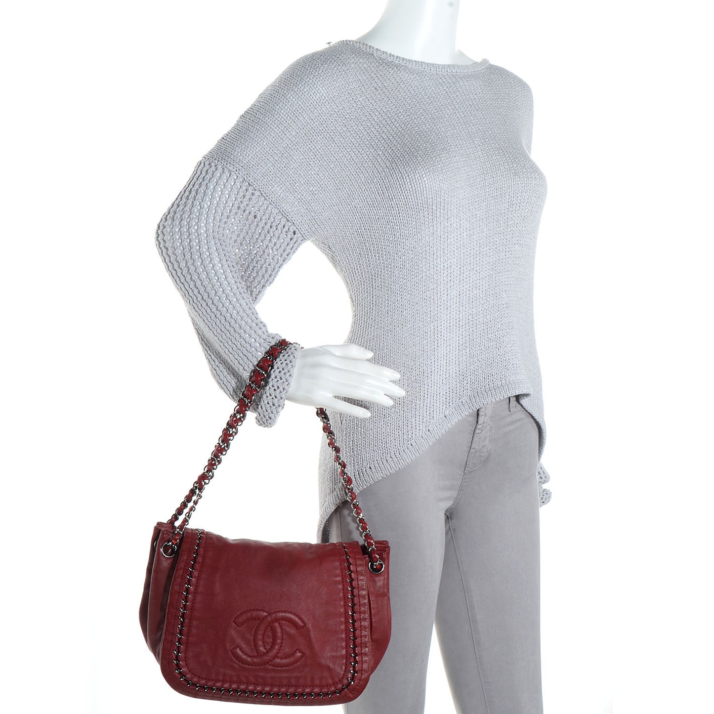 Smooth Calfskin Luxe Ligne Flap Bag Red