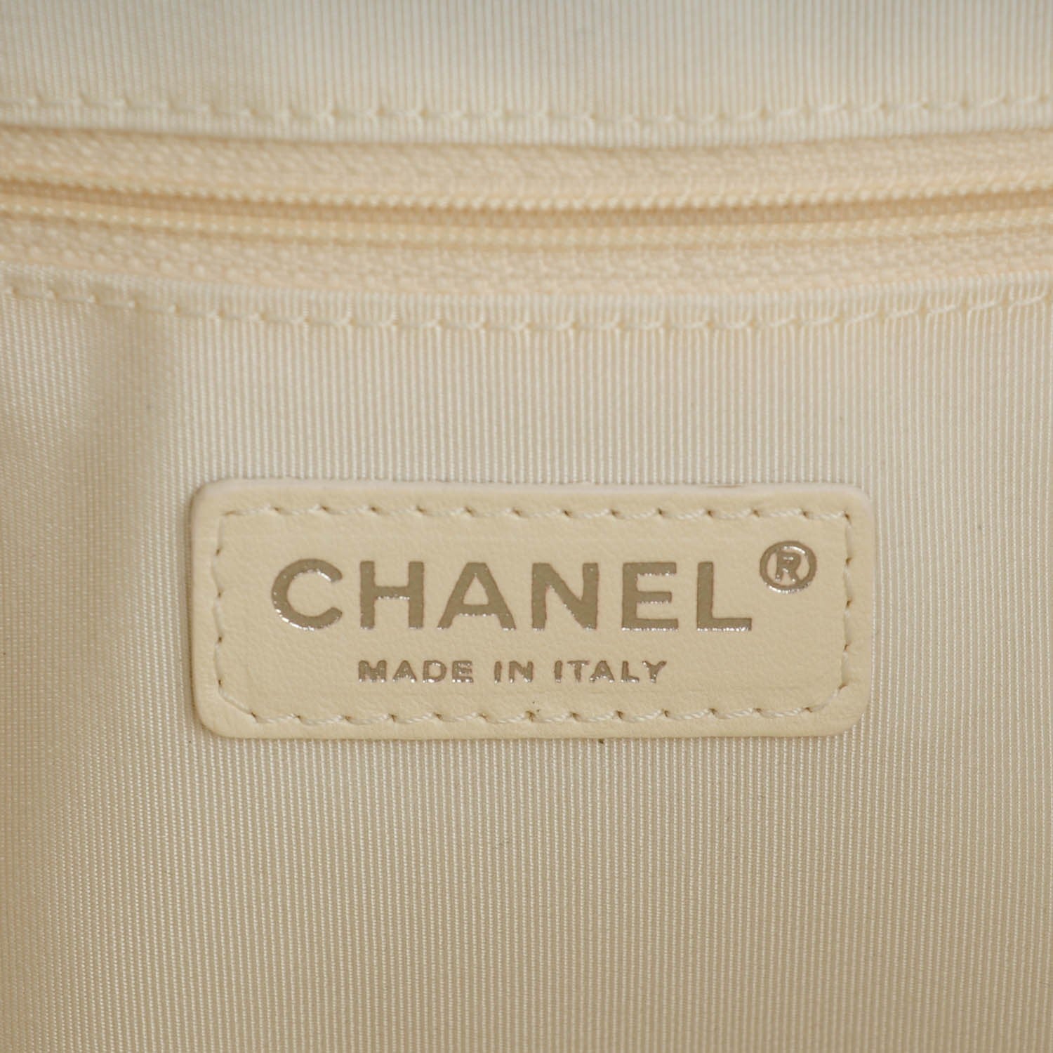 Chanel Calfskin Unlimited Shopping Tote White 6 of 7