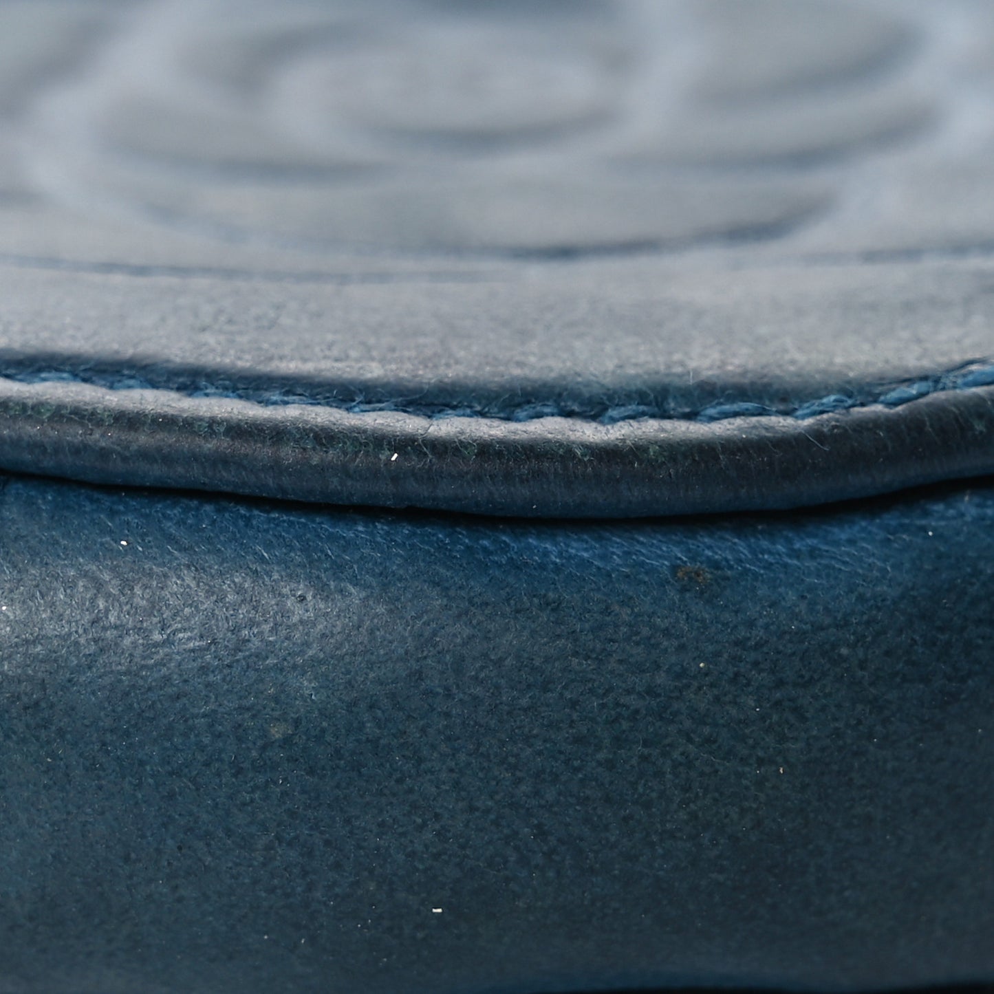 Lambskin Round Camellia CC Coin Purse Navy