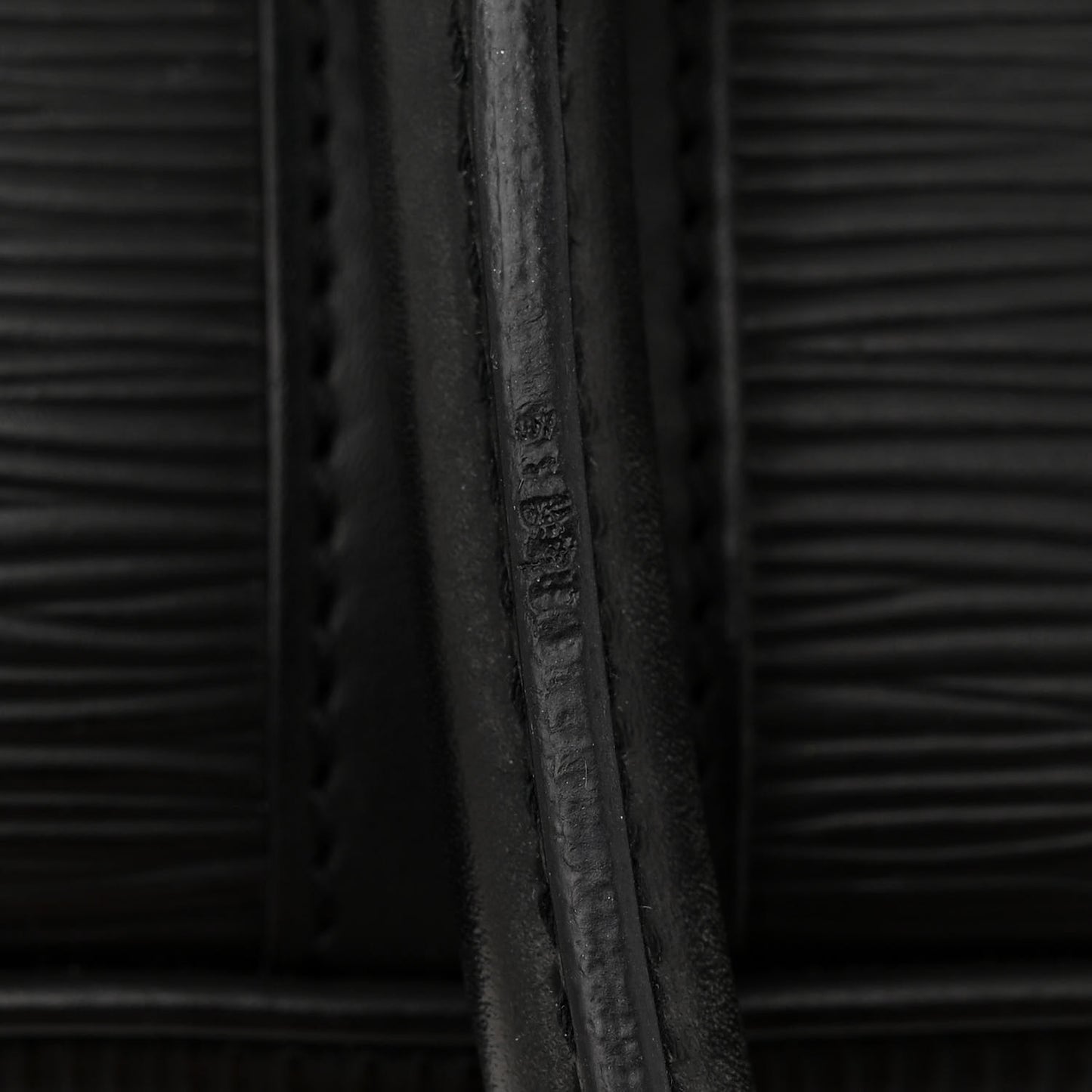 Epi Segur PM Black