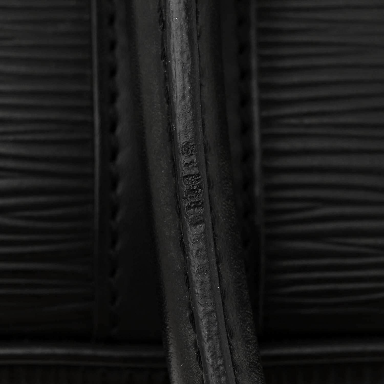Louis Vuitton Epi Segur PM Black 14 of 15
