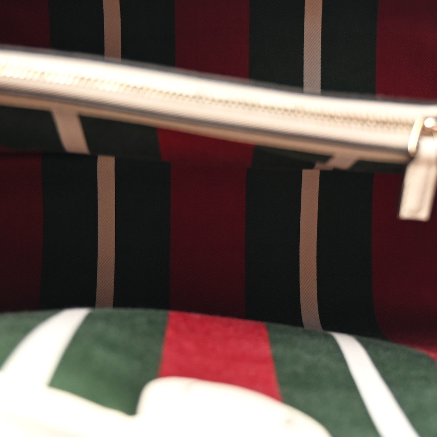 Gucci GG Supreme Monogram Medium Emblem Bucket Bag Beige Mystic White 6 of 11