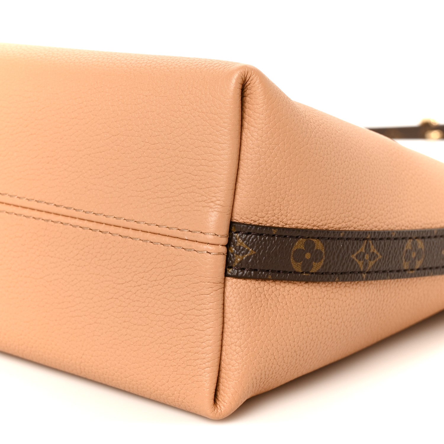 Louis Vuitton Calfskin Multipass Arizona Beige 9 of 9
