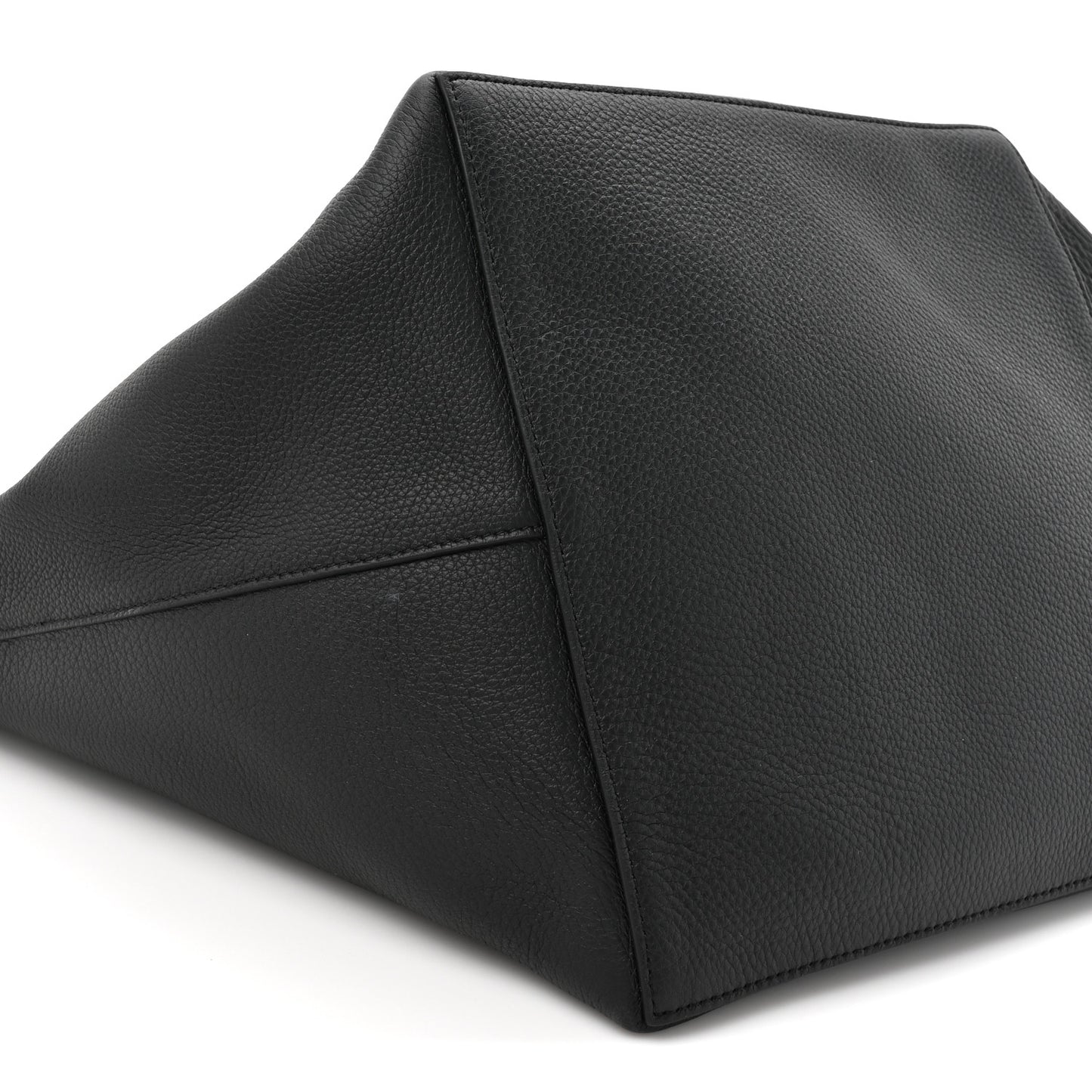Grained Calfskin Park Tote Three Black