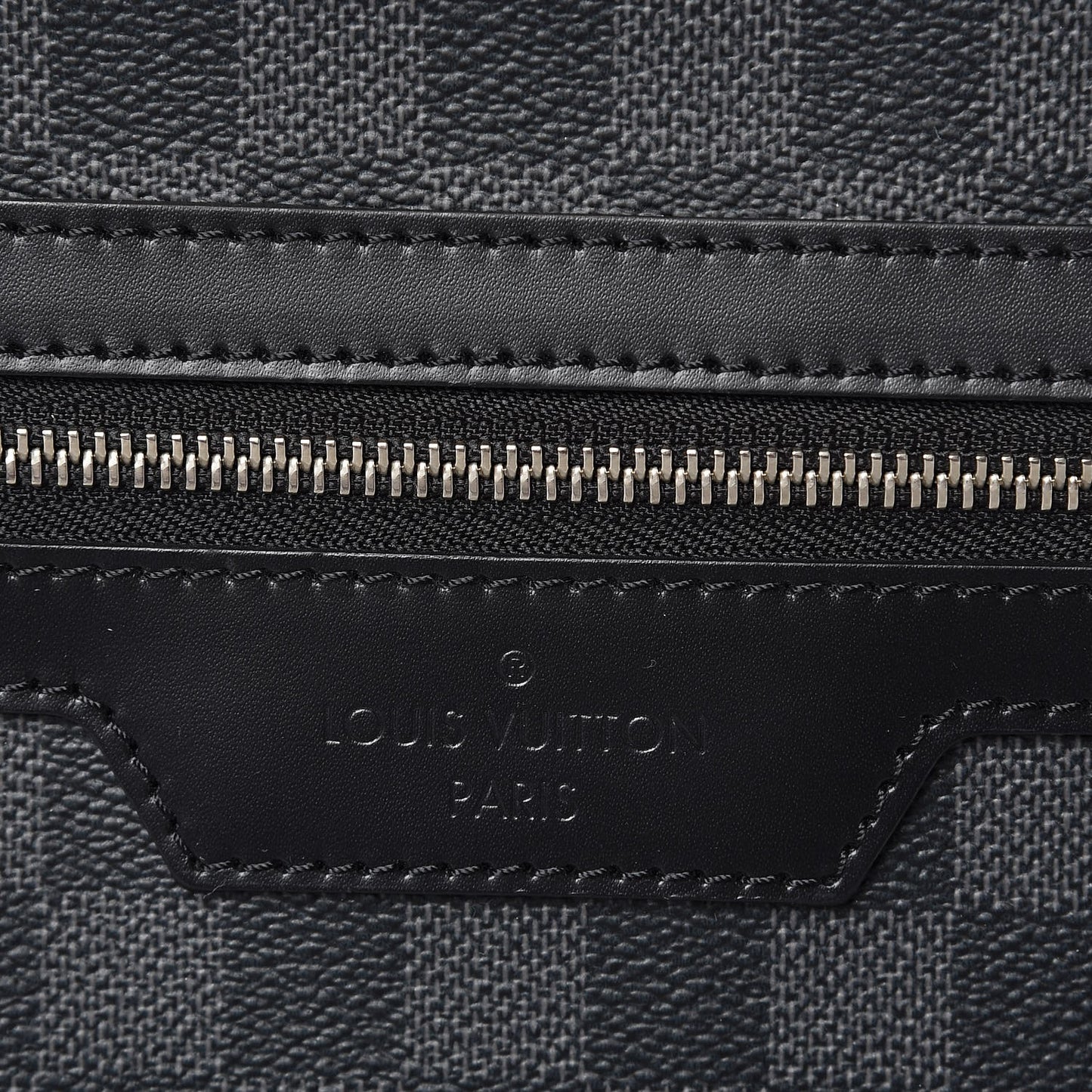 Damier Graphite Garment Bag 3 Hangers