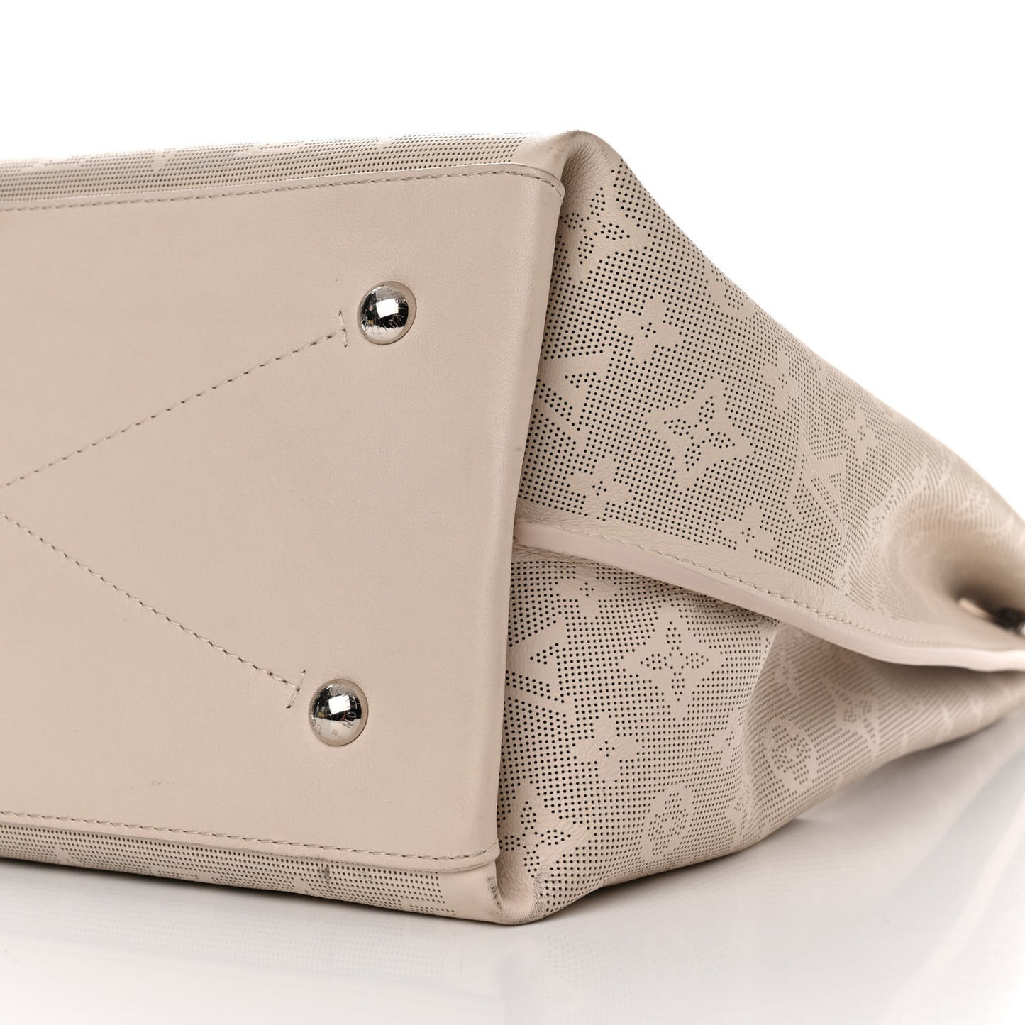 Reverse Mahina Carmel Hobo Quartz White
