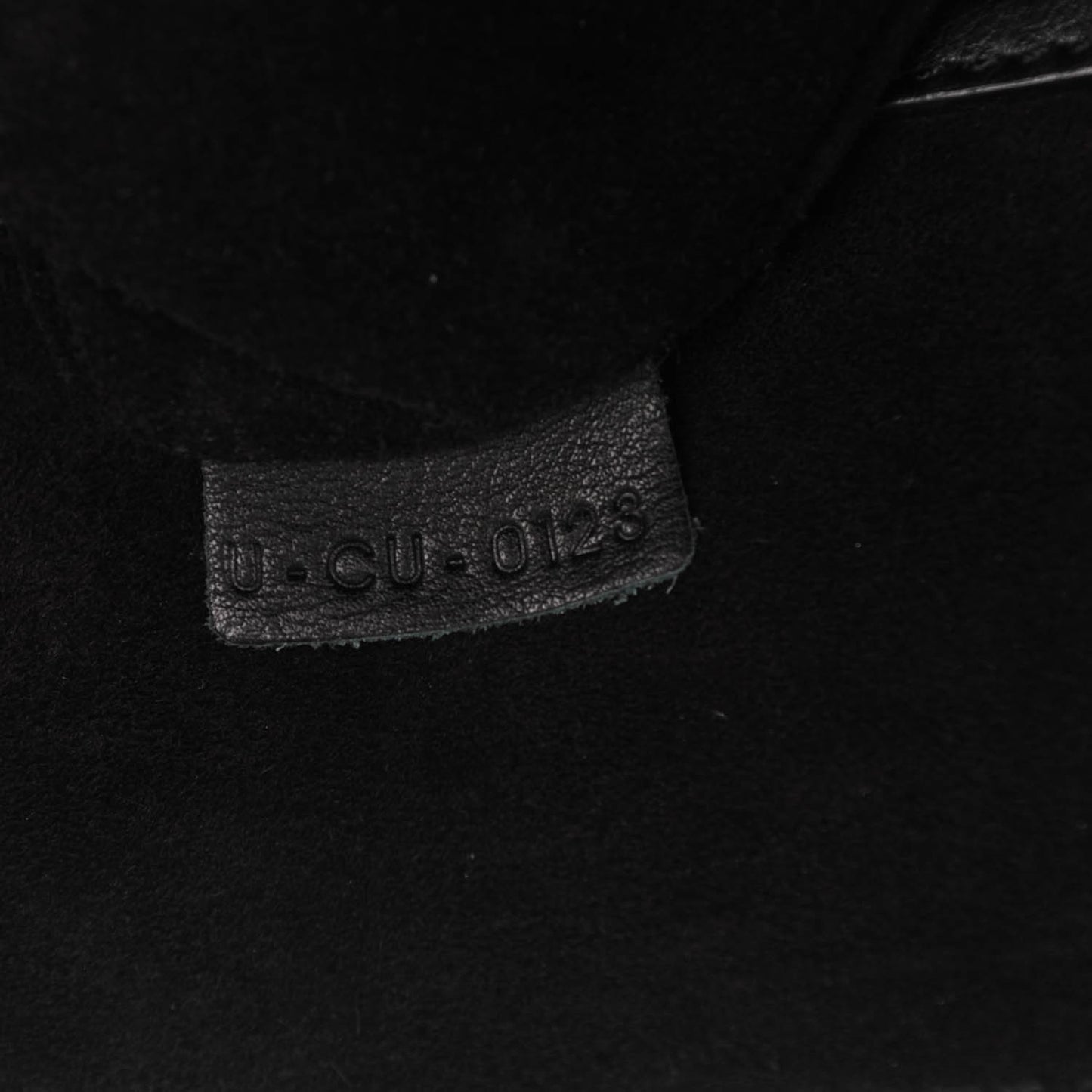 Supple Calfskin Medium Phantom Luggage Black