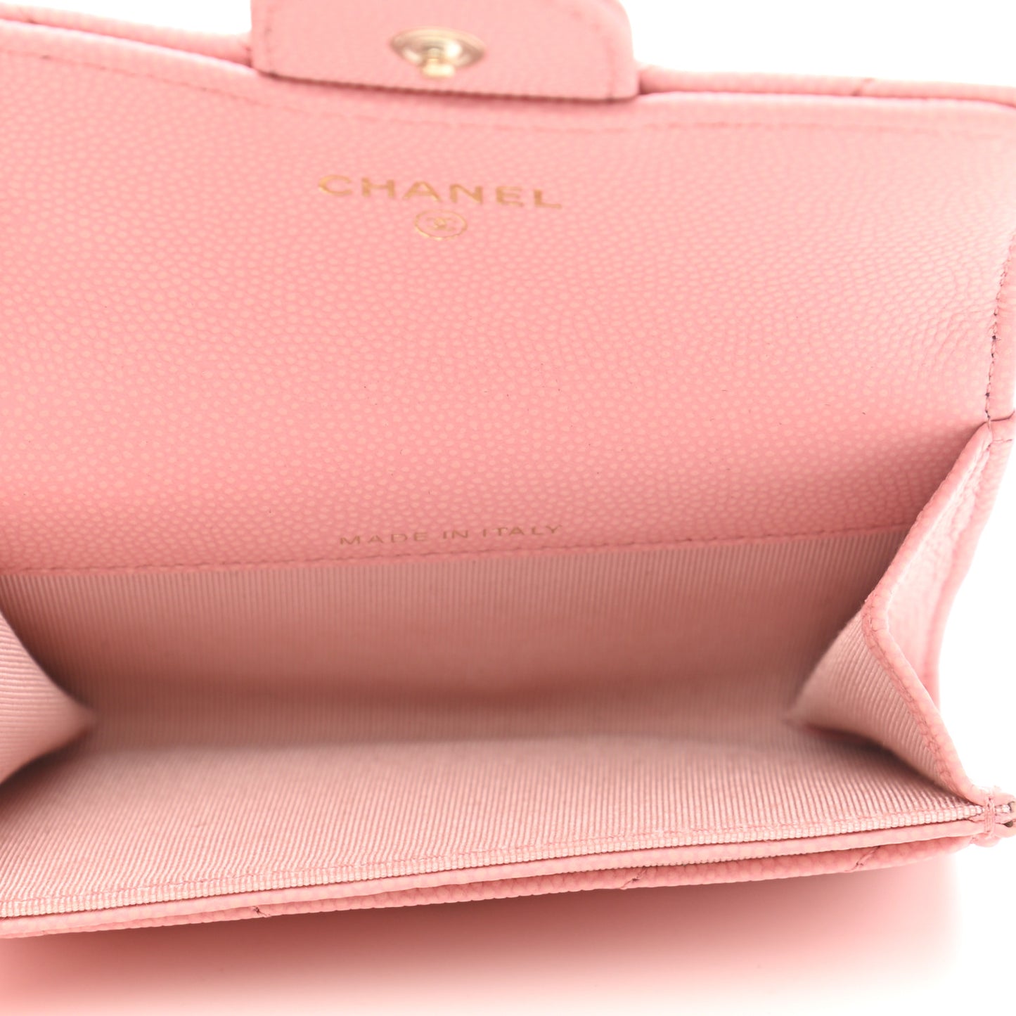 Caviar Flat Chevron Quilted Flap Card Holder Pink