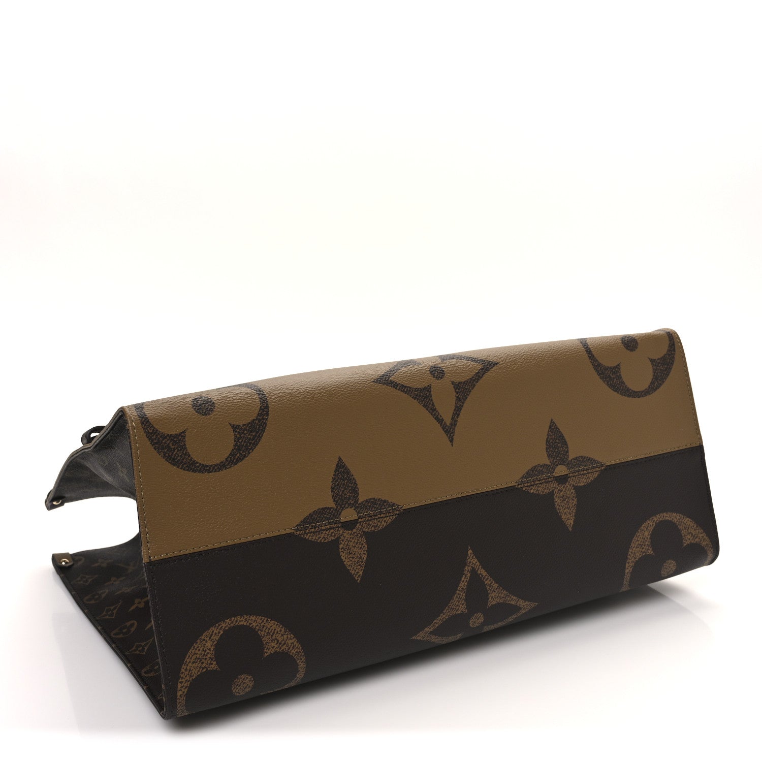 Louis Vuitton Reverse Monogram Giant Onthego Voyage 3 of 8