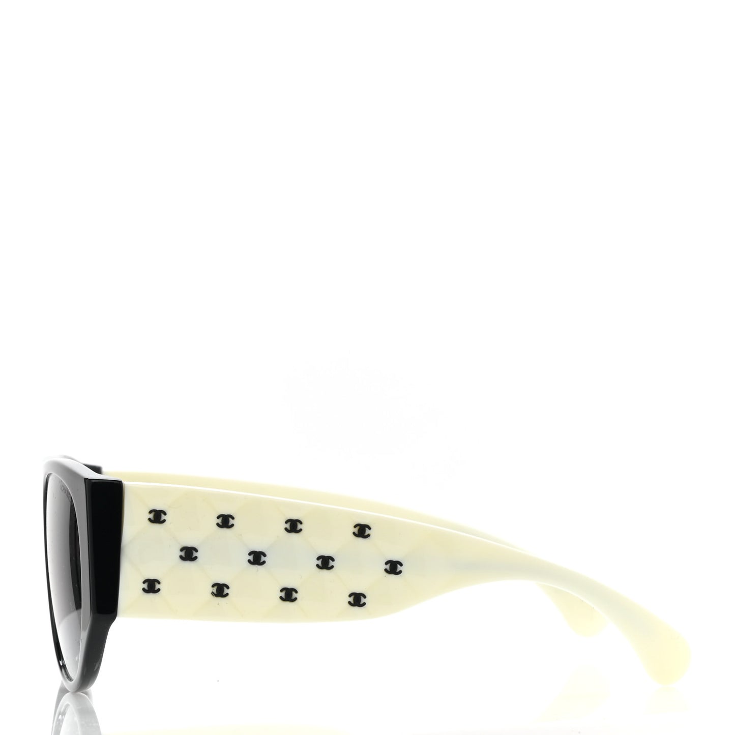 Acetate Quilted CC Pilot Sunglasses 71465 White Black