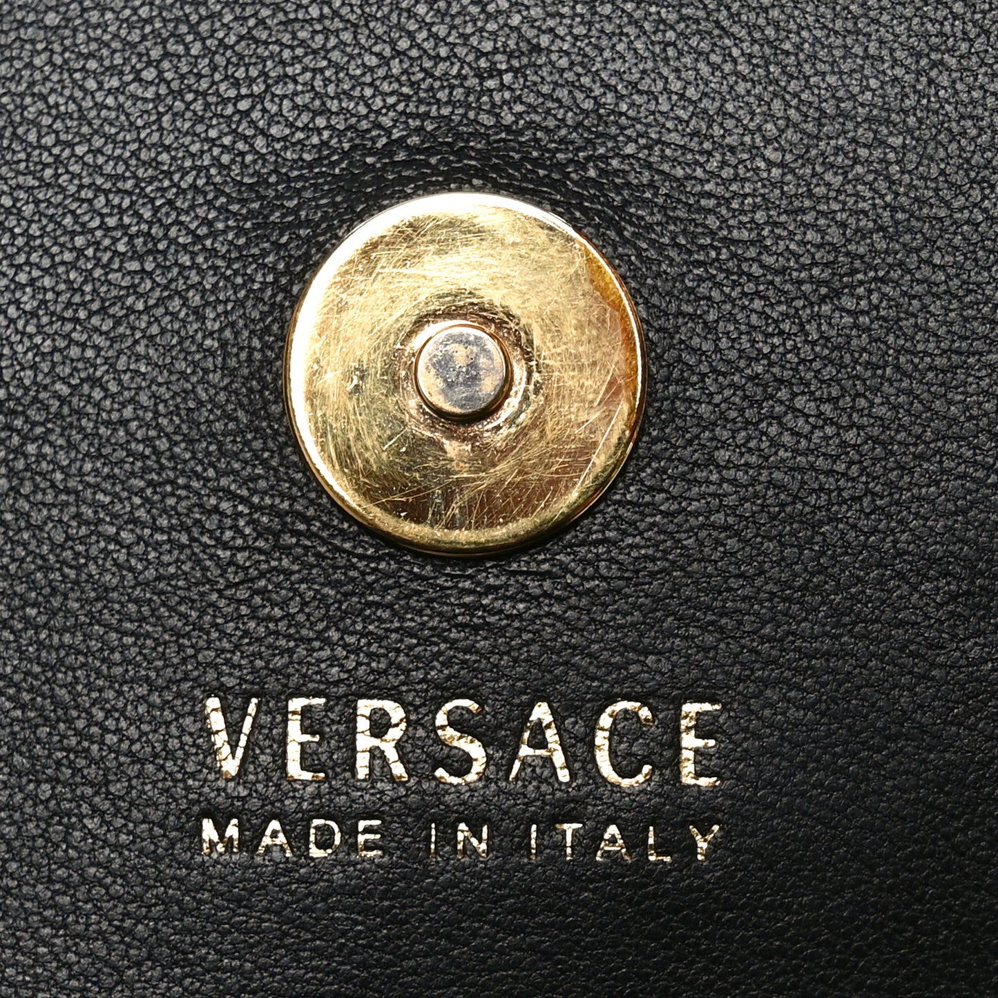 Vitello Mini Virtus Chain Clutch Black