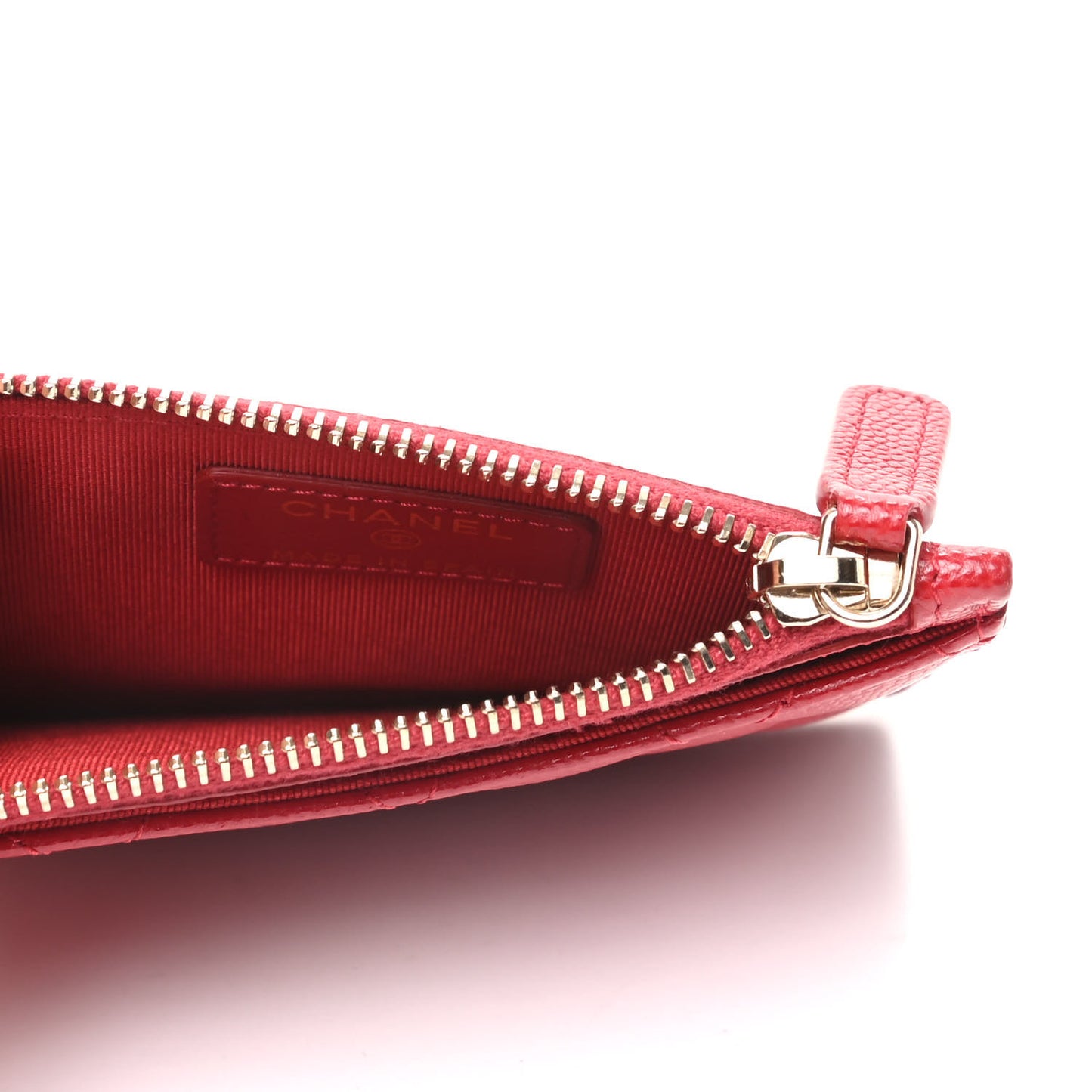 Caviar Quilted CC Zip Card Holder Red