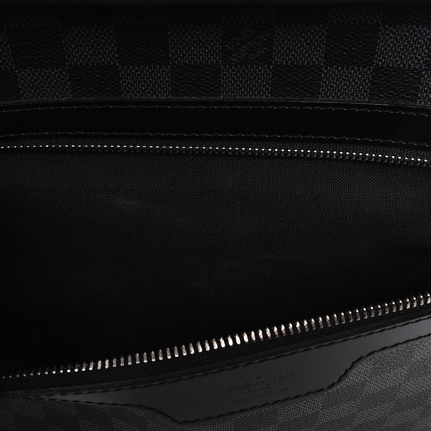 Louis Vuitton Damier Graphite Pilot Case 13 of 18