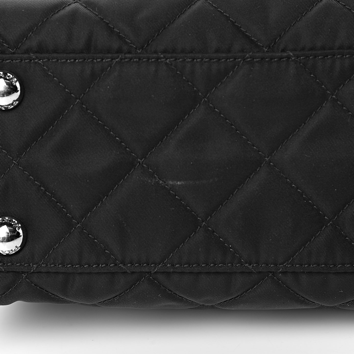 Nylon Tessuto Impuntu Quilted Flap Black
