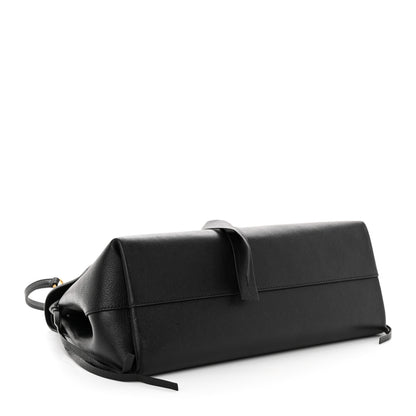 Valentino Garavani Pebbled Calfskin Large VRing Chain Shoulder Bag Black 4 of 10