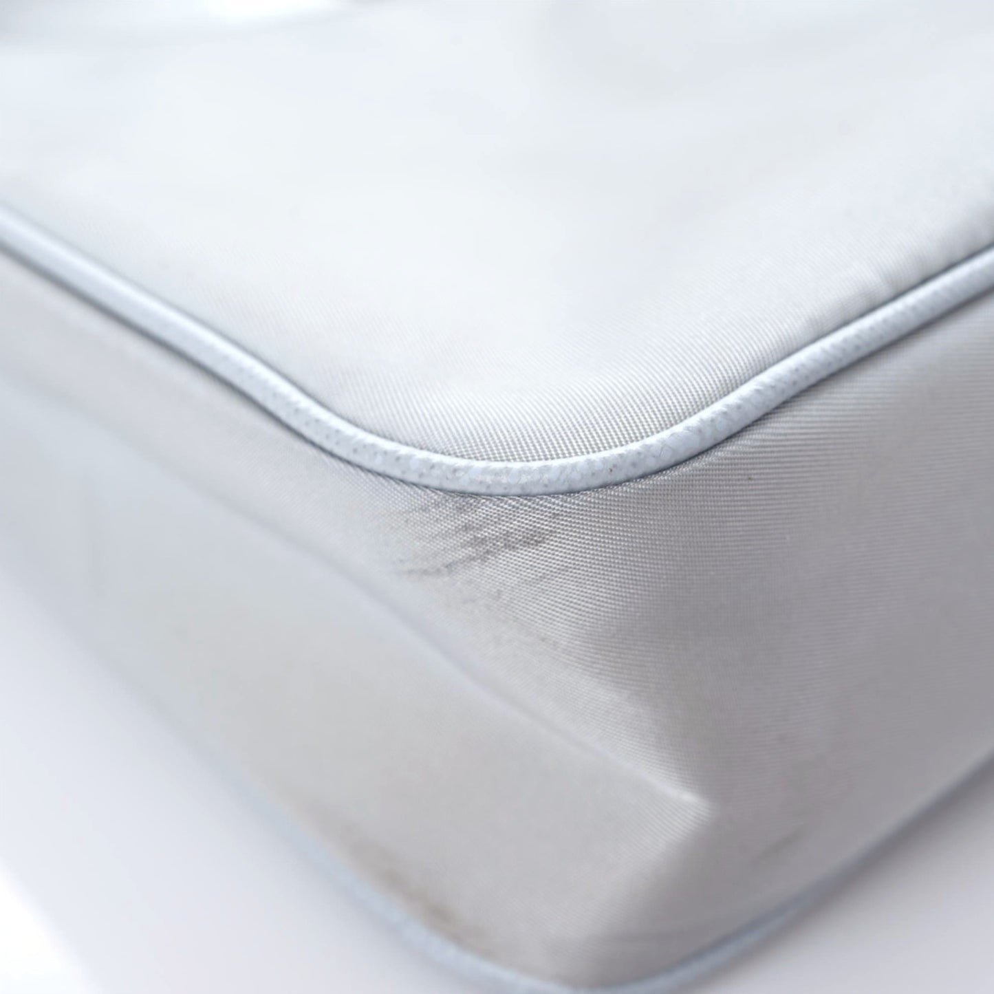 Re-Nylon Saffiano Re-Edition 2005 Shoulder Bag Fiordaliso