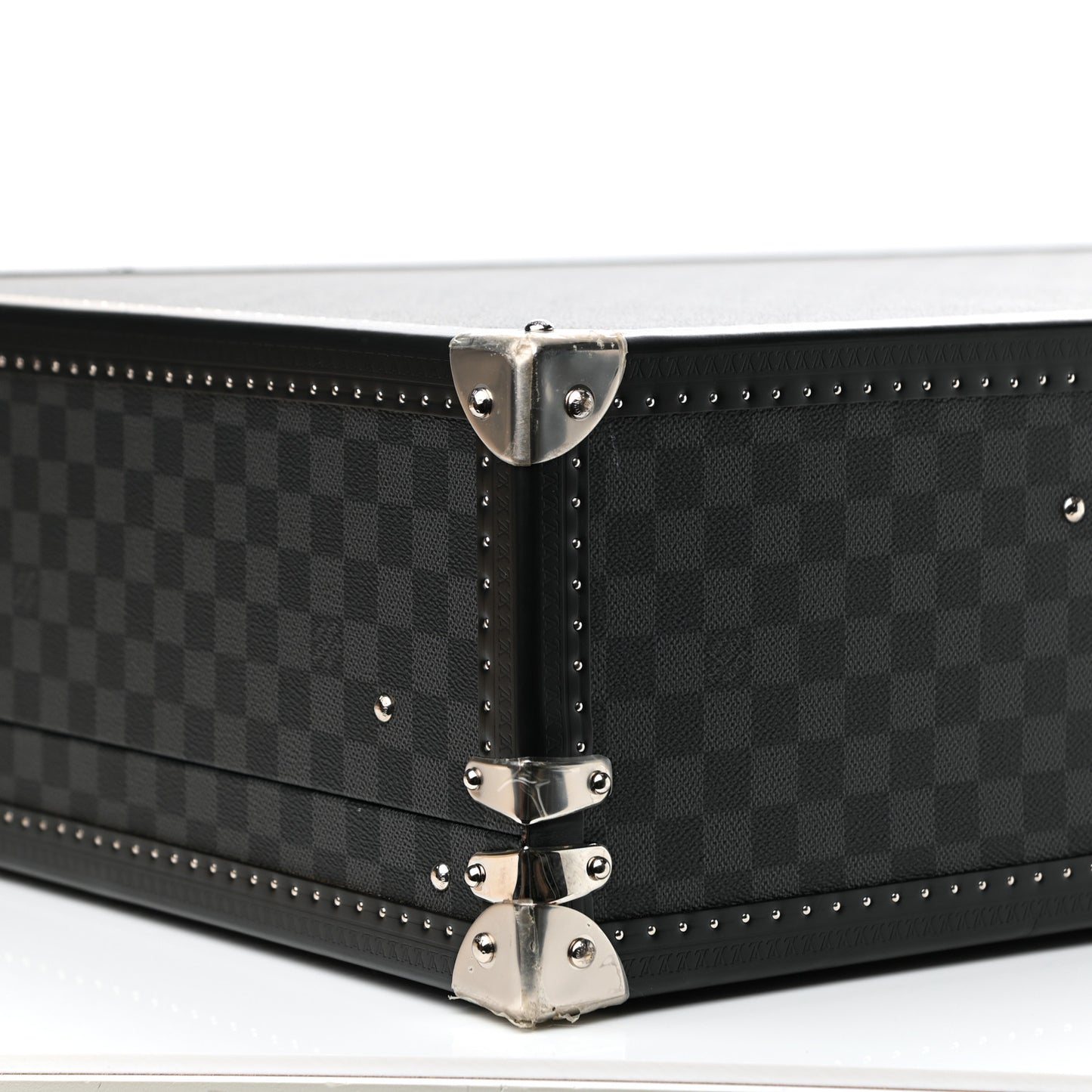 Damier Graphite Bisten 80 Suitcase Hard Case Trunk