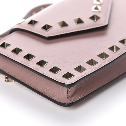 Valentino Garavani Calfskin Rockstud Phone Case With Chain Poudre 8 of 9