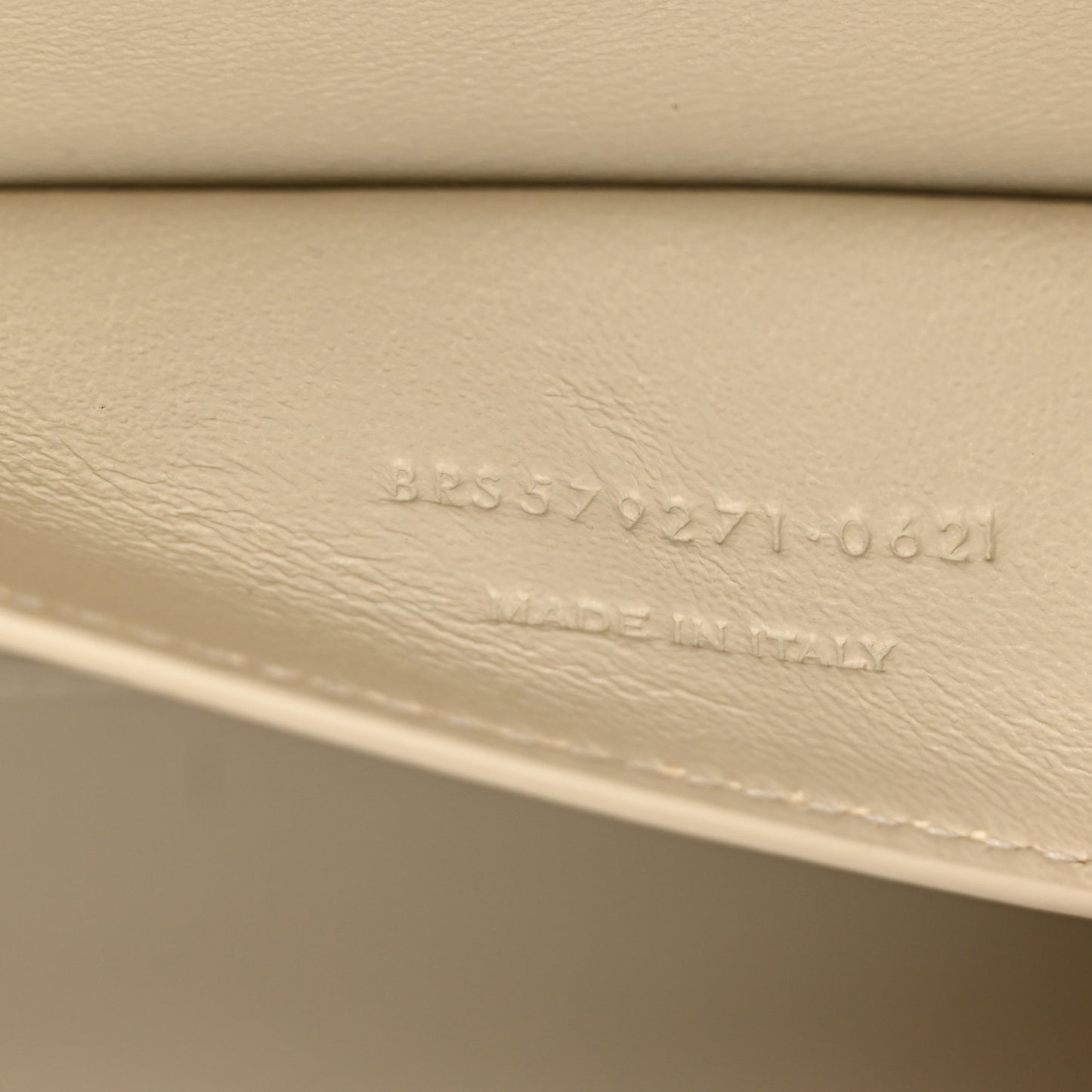 Smooth Calfskin Manhattan Shoulder Bag Crema Soft