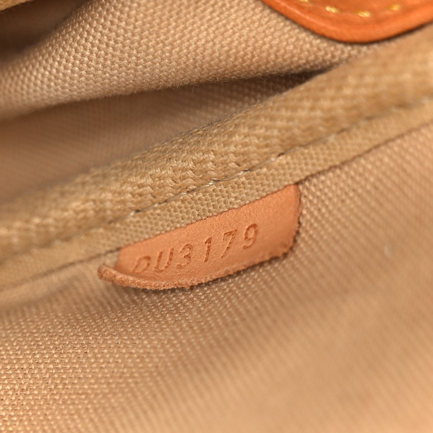 Louis Vuitton Damier Azur Favorite MM 6 of 10