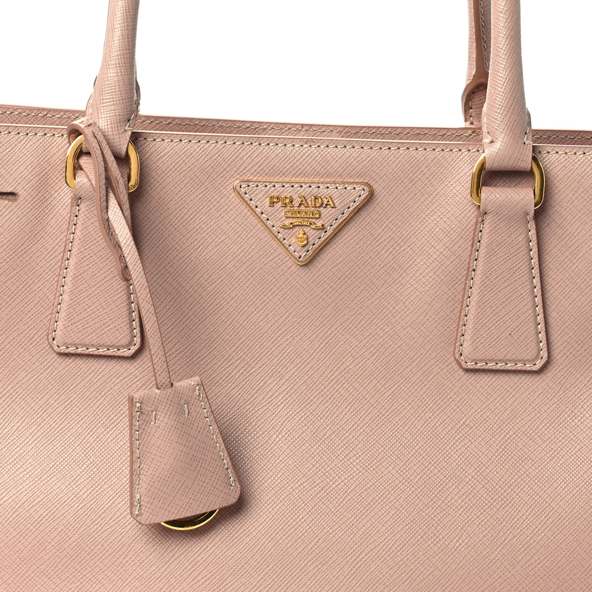 Saffiano Lux Medium Tote Cammeo