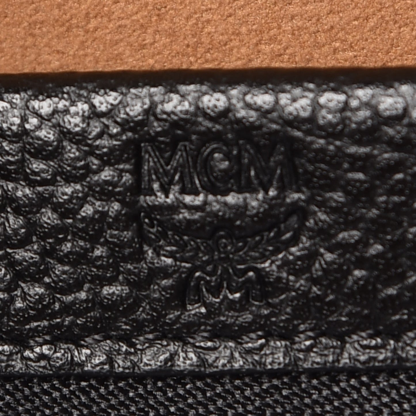 Grained Calfskin Medium Ella Boston Black