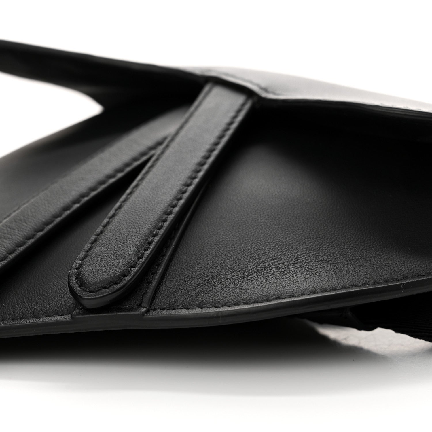 Christian Dior Ultra Matte Calfskin Saddle Belt Bag Black 9 of 10