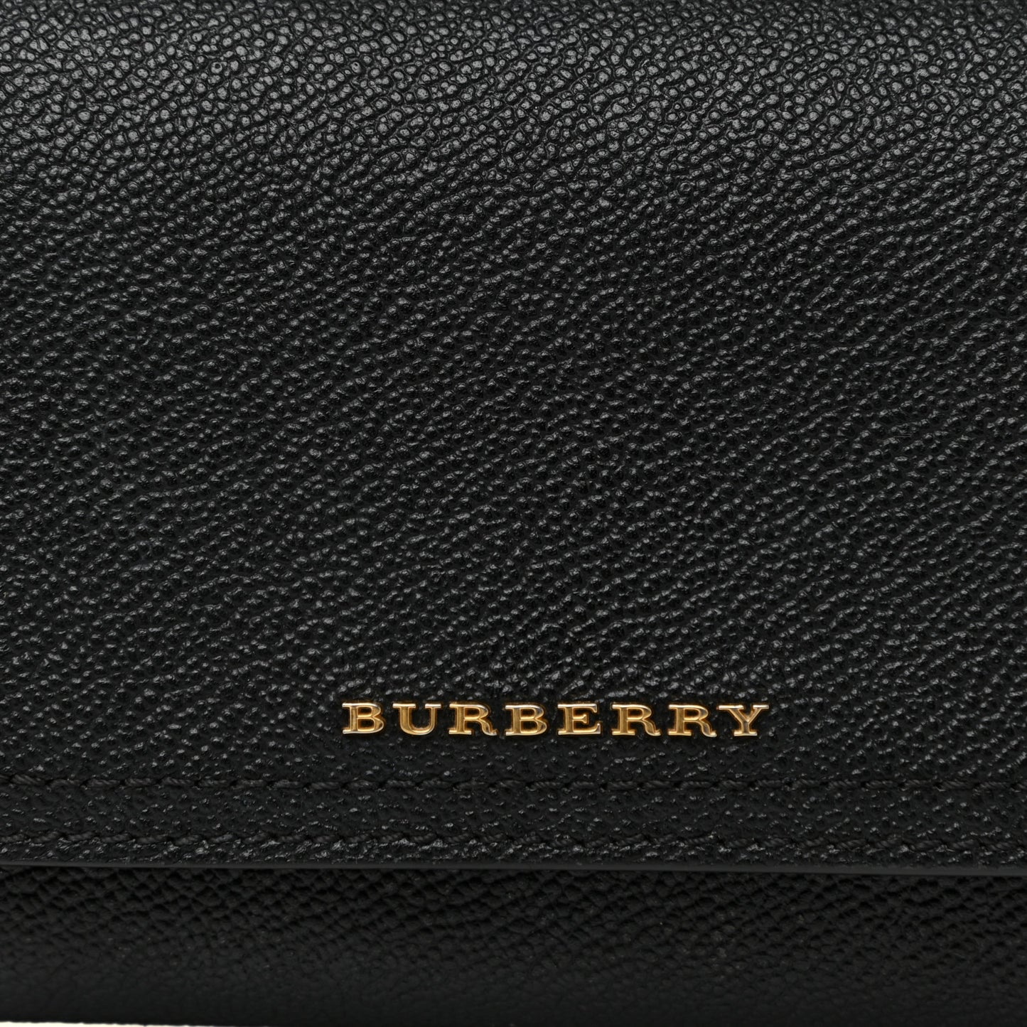 Grainy Calfskin Henley Wallet On Chain Black