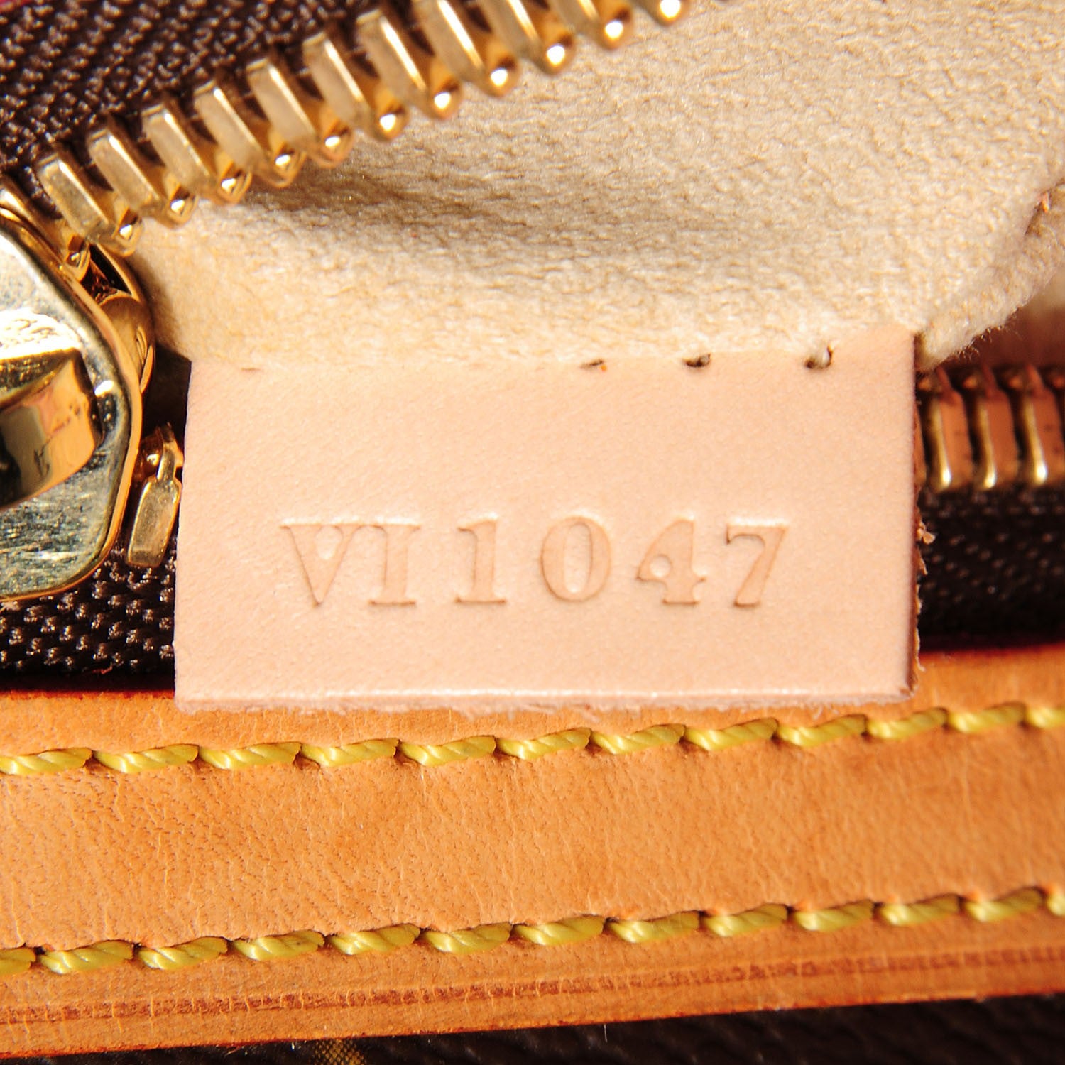 Louis Vuitton Monogram Hudson GM 7 of 7