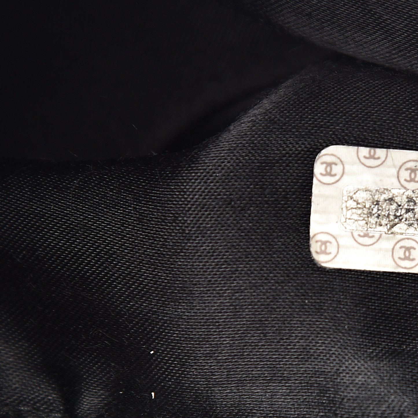 Caviar Quilted Shoulder Bag Black