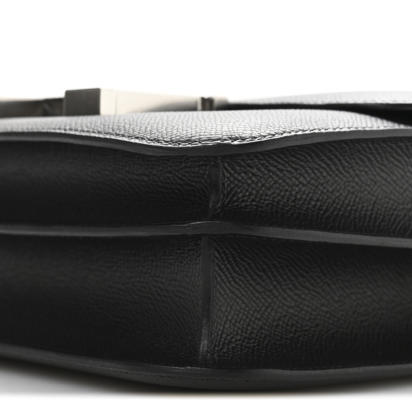 Epsom Constance 24 Black