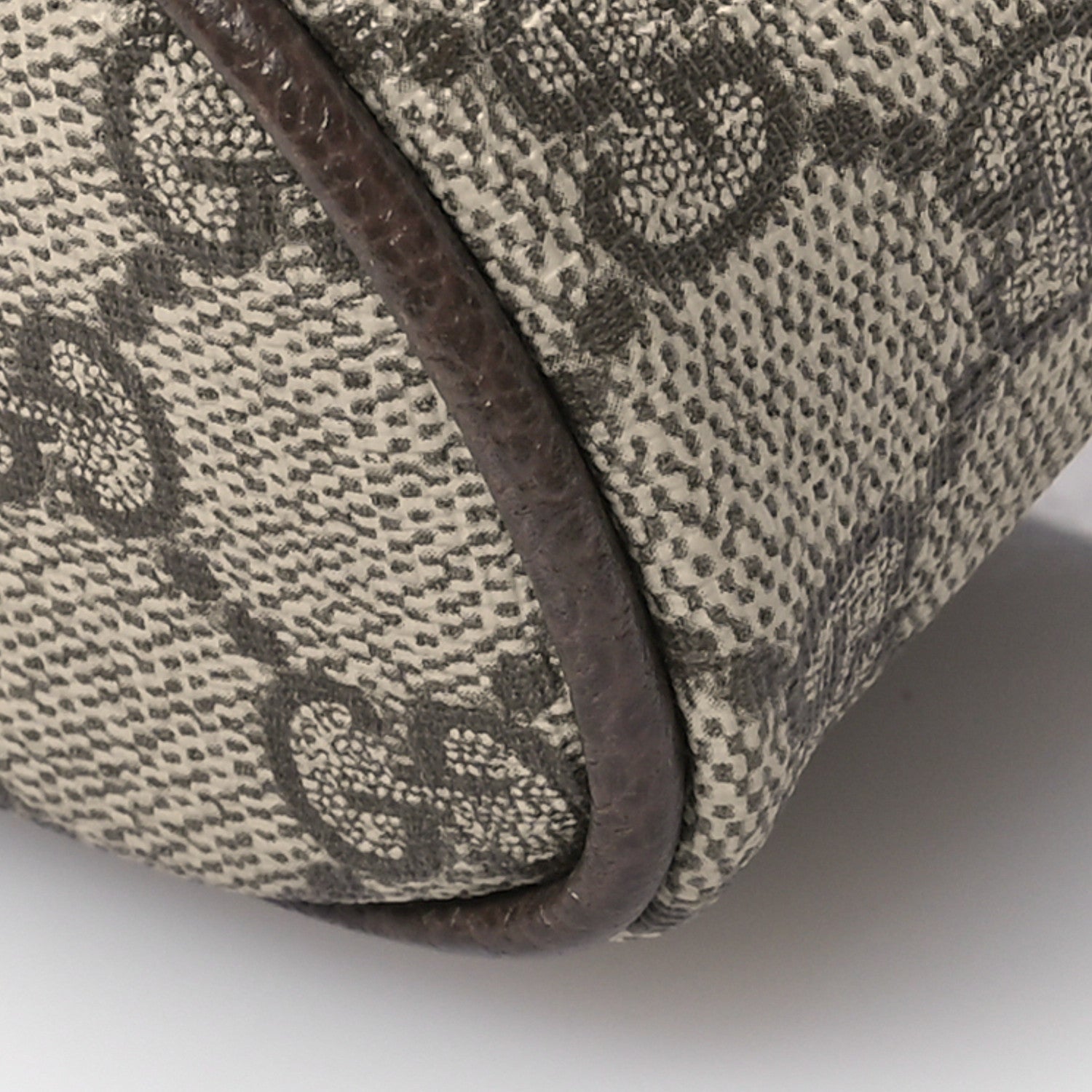 Gucci GG Supreme Monogram Textured Dollar Calfskin Web Ophidia Belt Bag 110 44 Beige Ebony New Acero 10 of 10