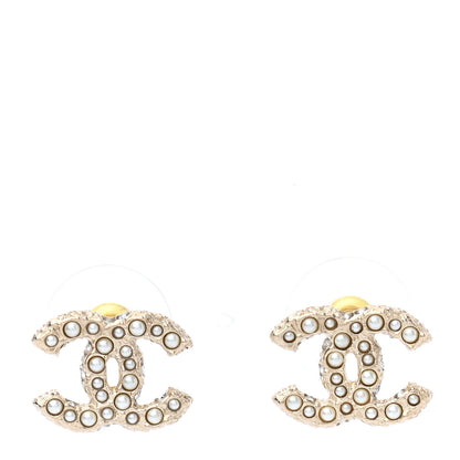 Chanel Graduated Pearl CC Earrings Gold 1 of 5