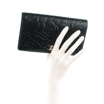Chanel Lambskin Camellia Embossed Yen Wallet Black 2 of 9
