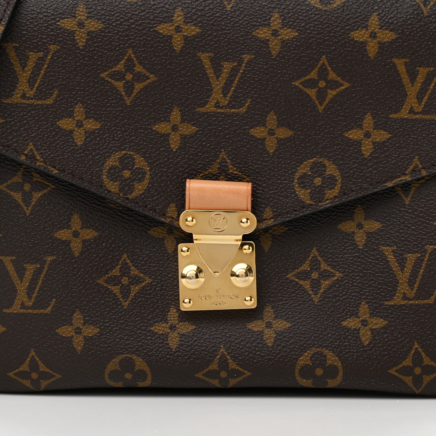 Louis Vuitton Monogram Pochette Metis 7 of 10