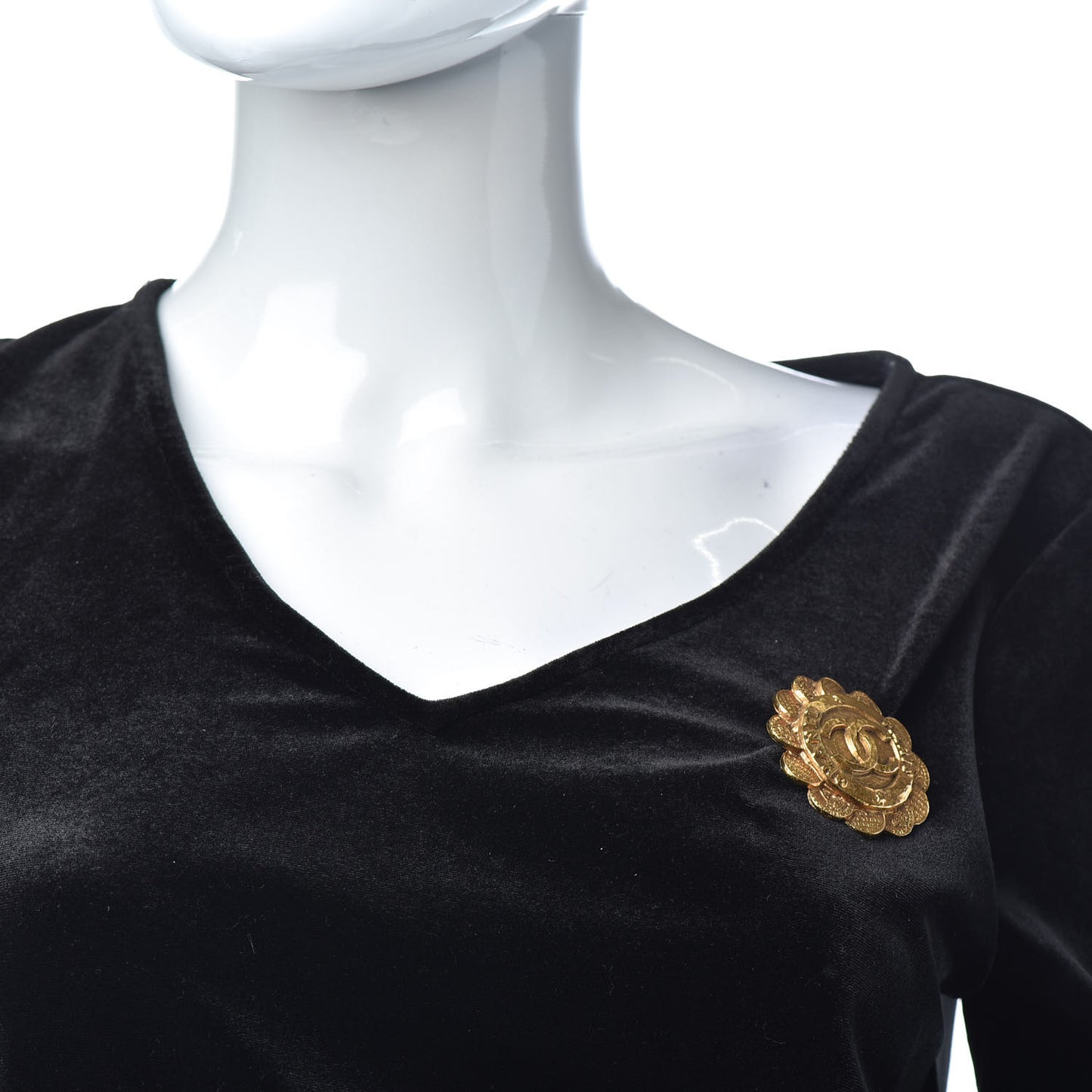 Metal CC Medallion Brooch Gold