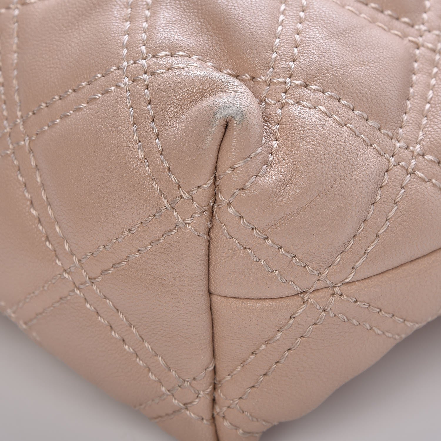 Marc Jacobs Lambskin Quilted The XL Single Flap Beige 12 of 17