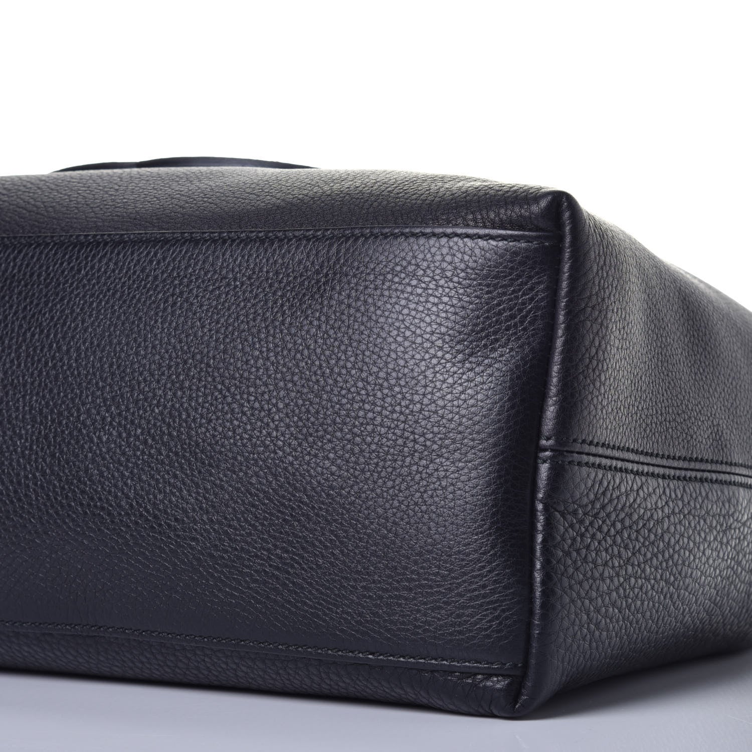 Gucci Pebbled Calfskin Studded Medium Soho Chain Shoulder Bag Black 16 of 17