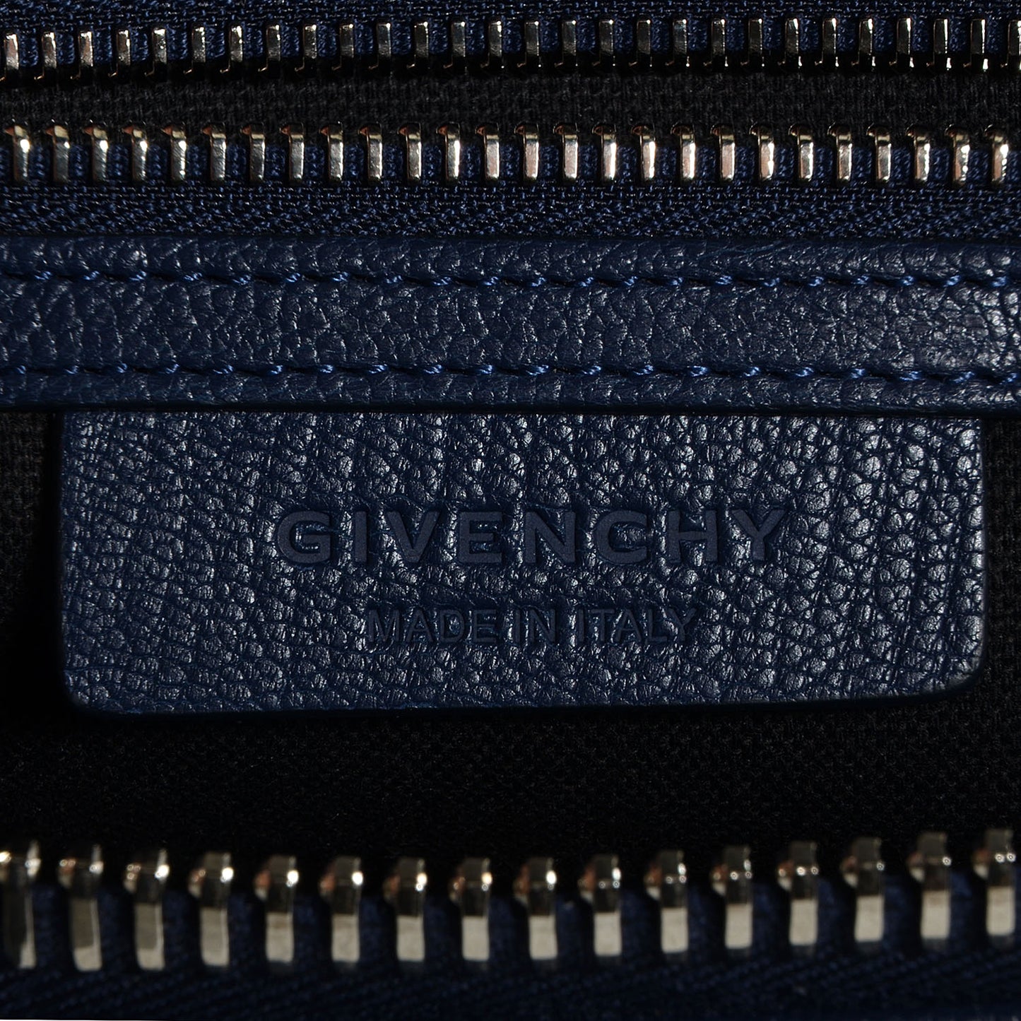 Sugar Goatskin Medium Antigona Midnight Blue