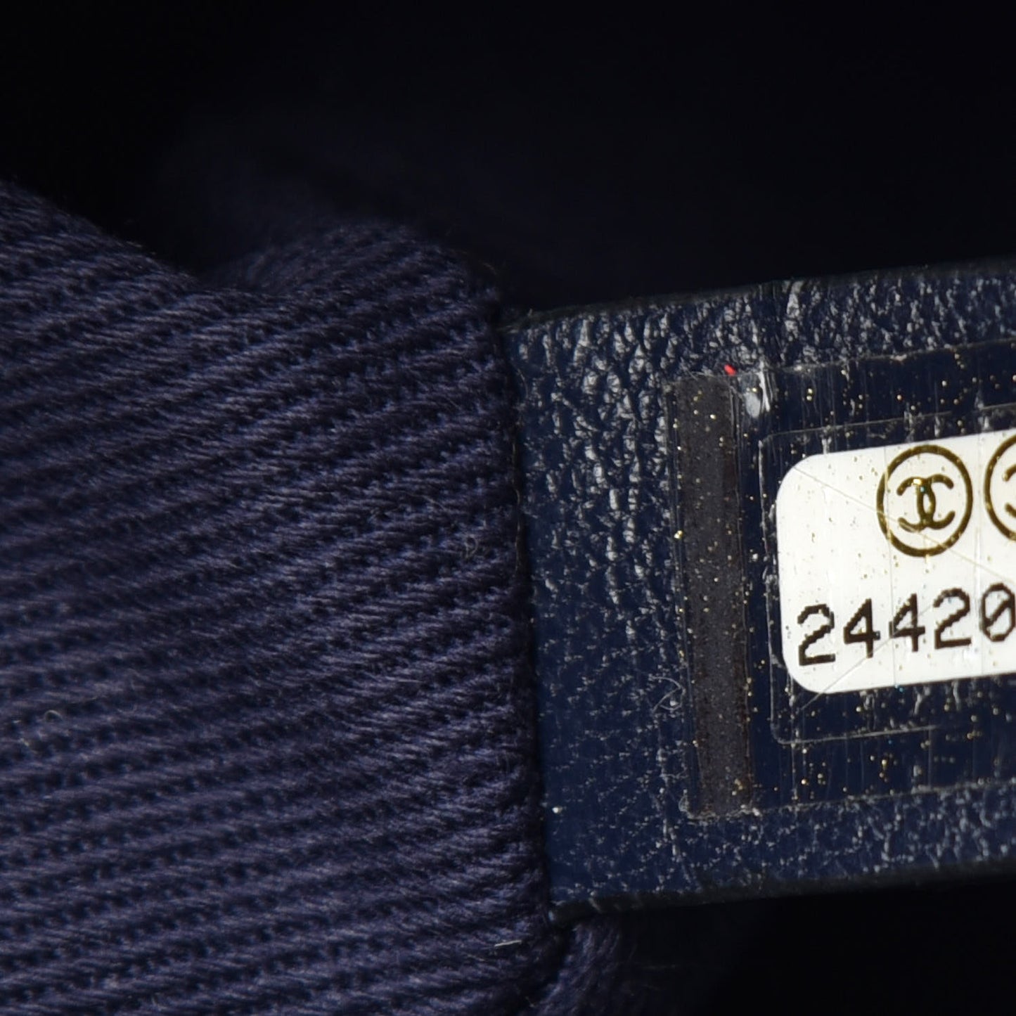 Grained Calfskin Medium Neo Executive Shopper Tote Navy