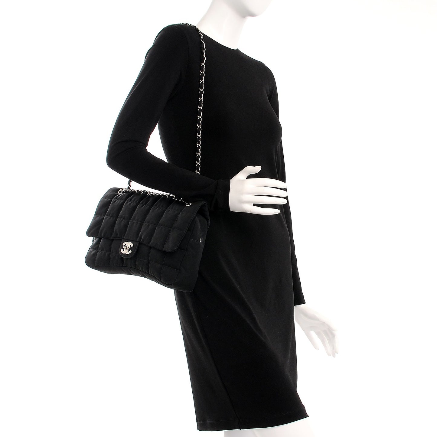Nylon Square Quilted Flap Black