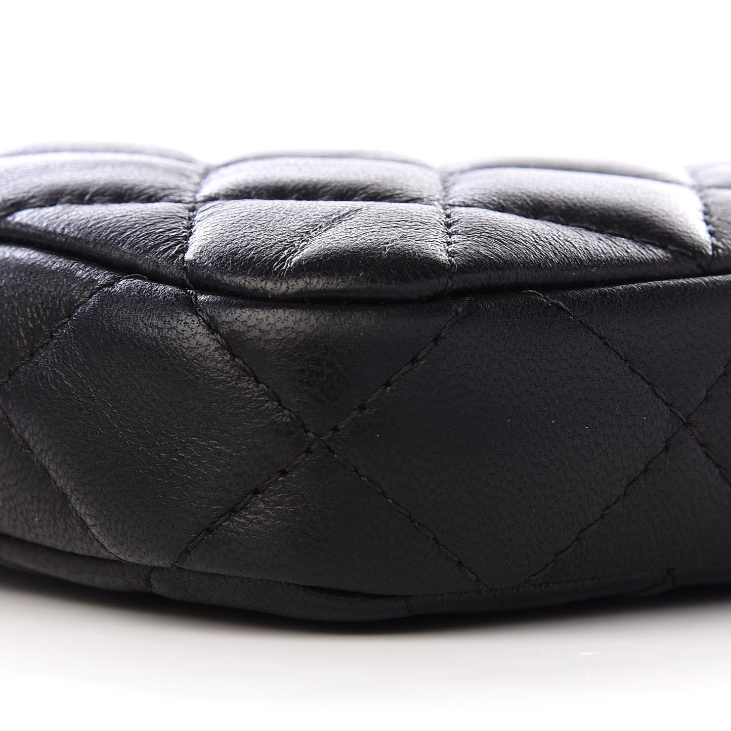 Lambskin Quilted Small Clutch With Chain Black