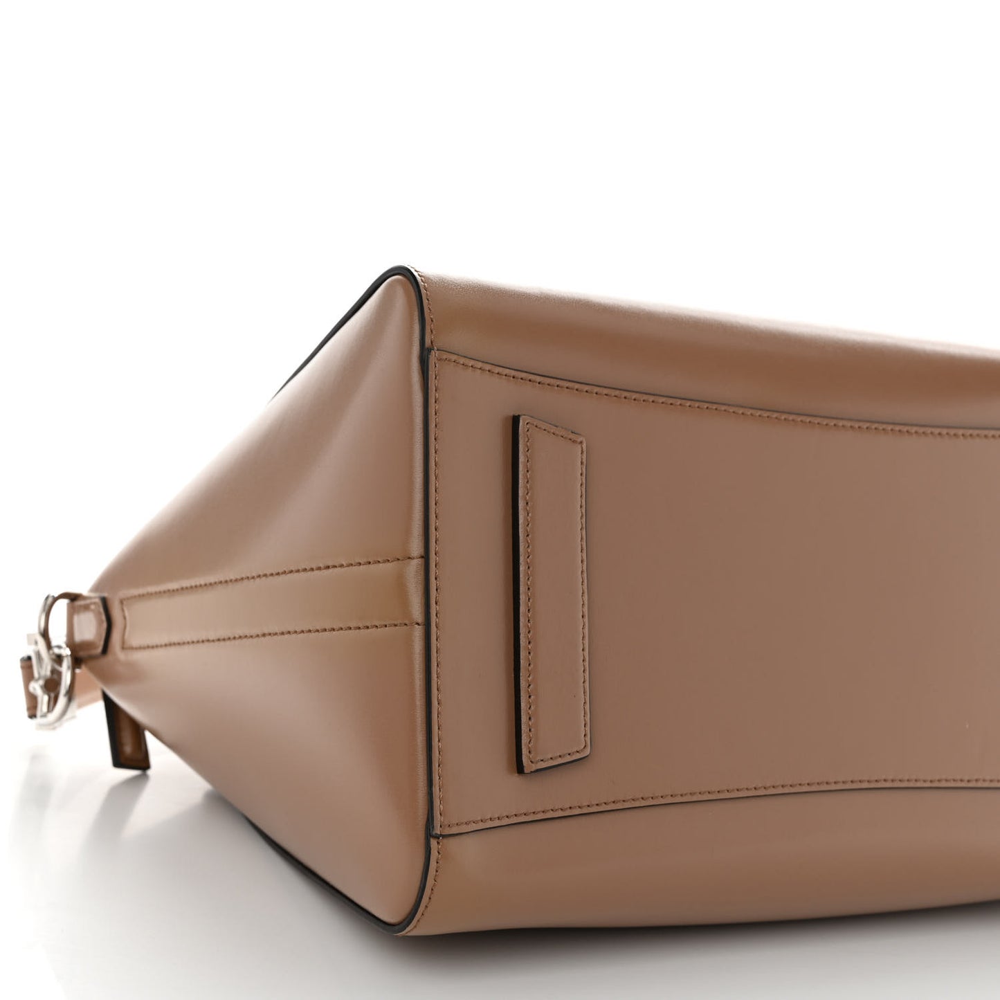 Shiny Lord Calfskin Medium Antigona Dark Beige