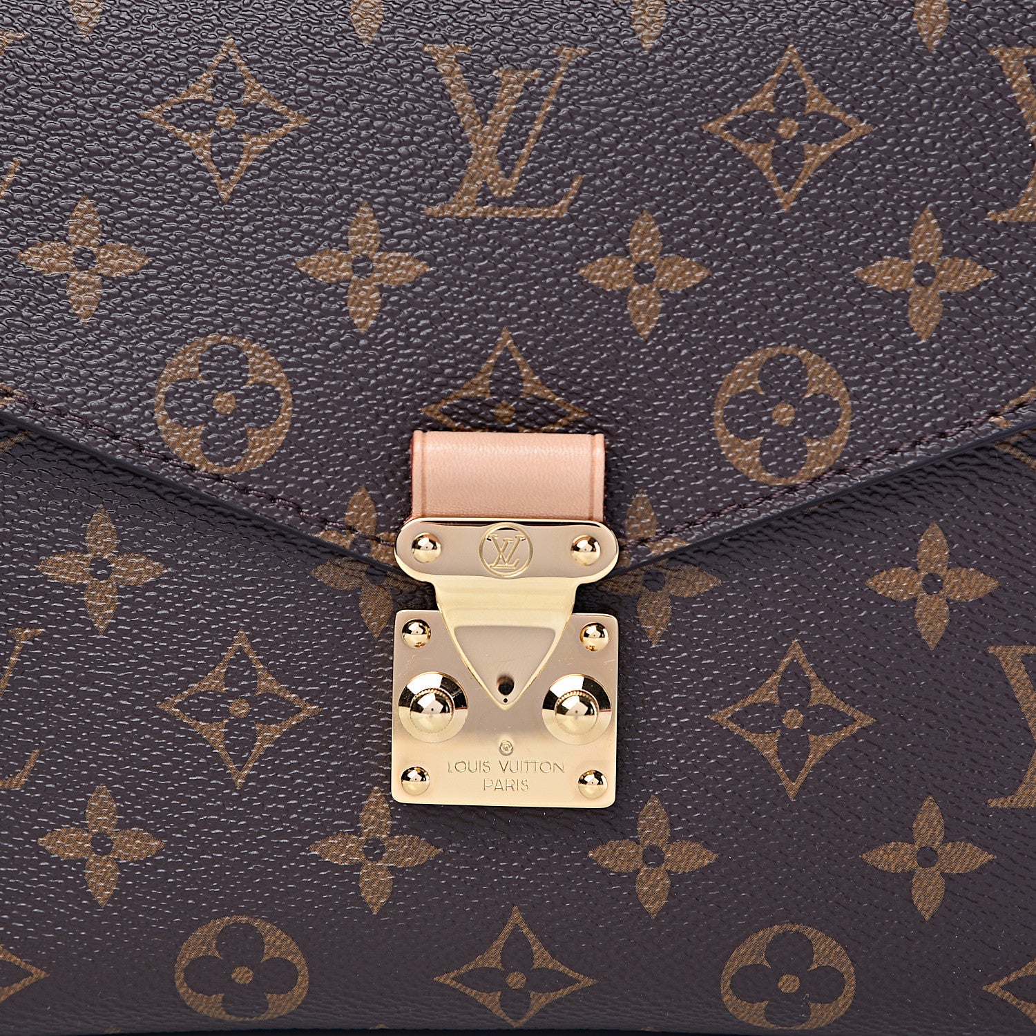 Louis Vuitton Monogram Pochette Metis 9 of 9