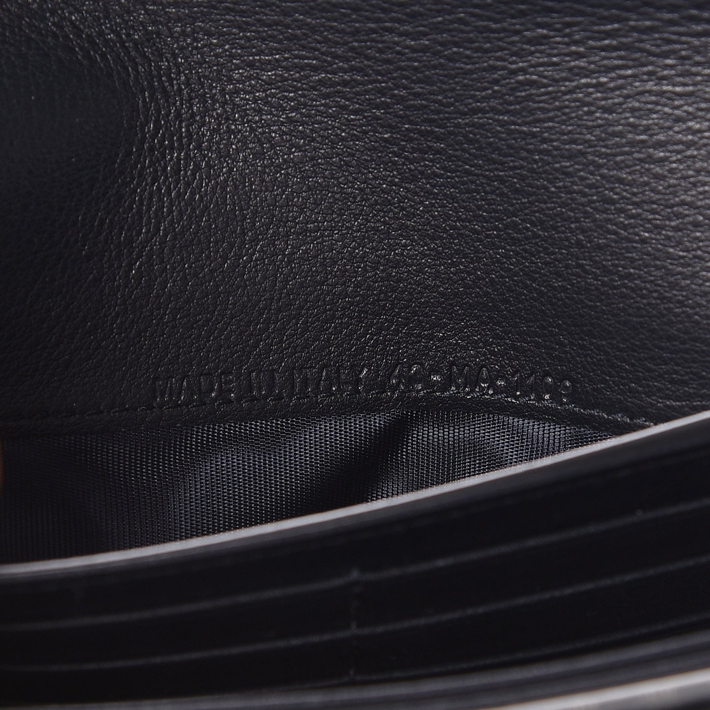 Oblique Saddle Chain Wallet Blue