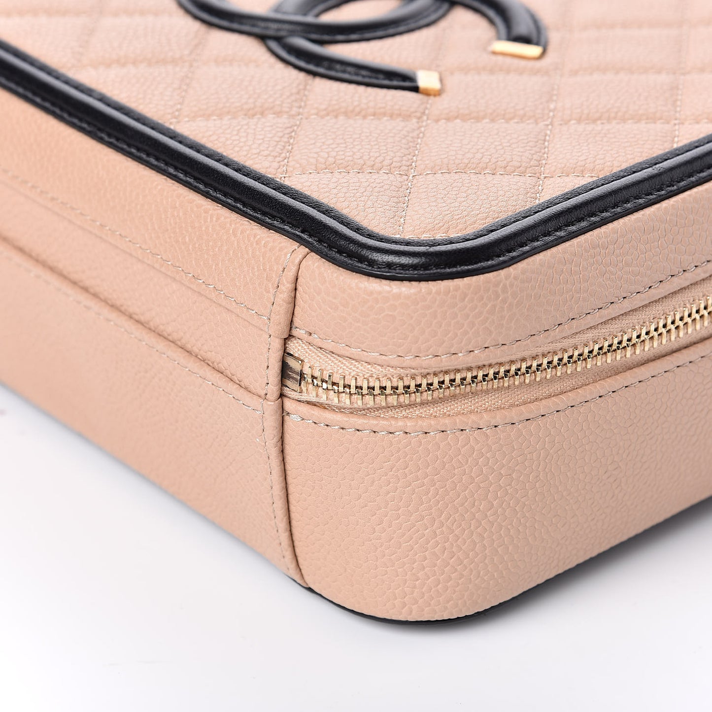 Caviar Quilted Medium CC Filigree Vanity Case Beige Black