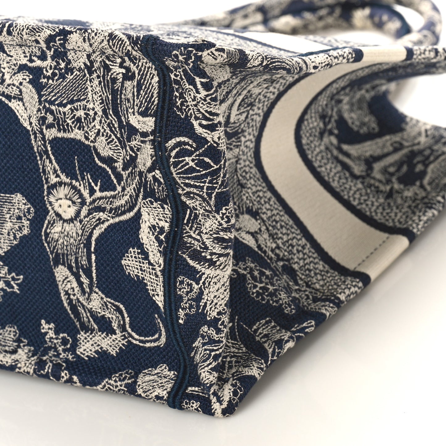 Canvas Embroidered Medium Dioriviera Toile De Jouy Reverse Book Tote Blue